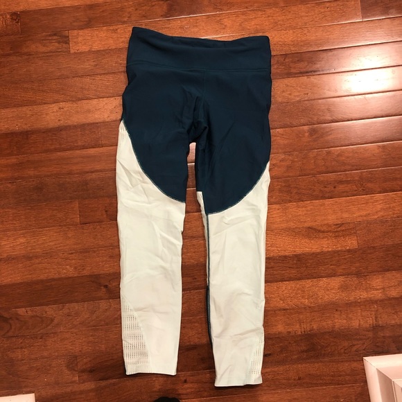 Under Armour leggings - Picture 1 of 5